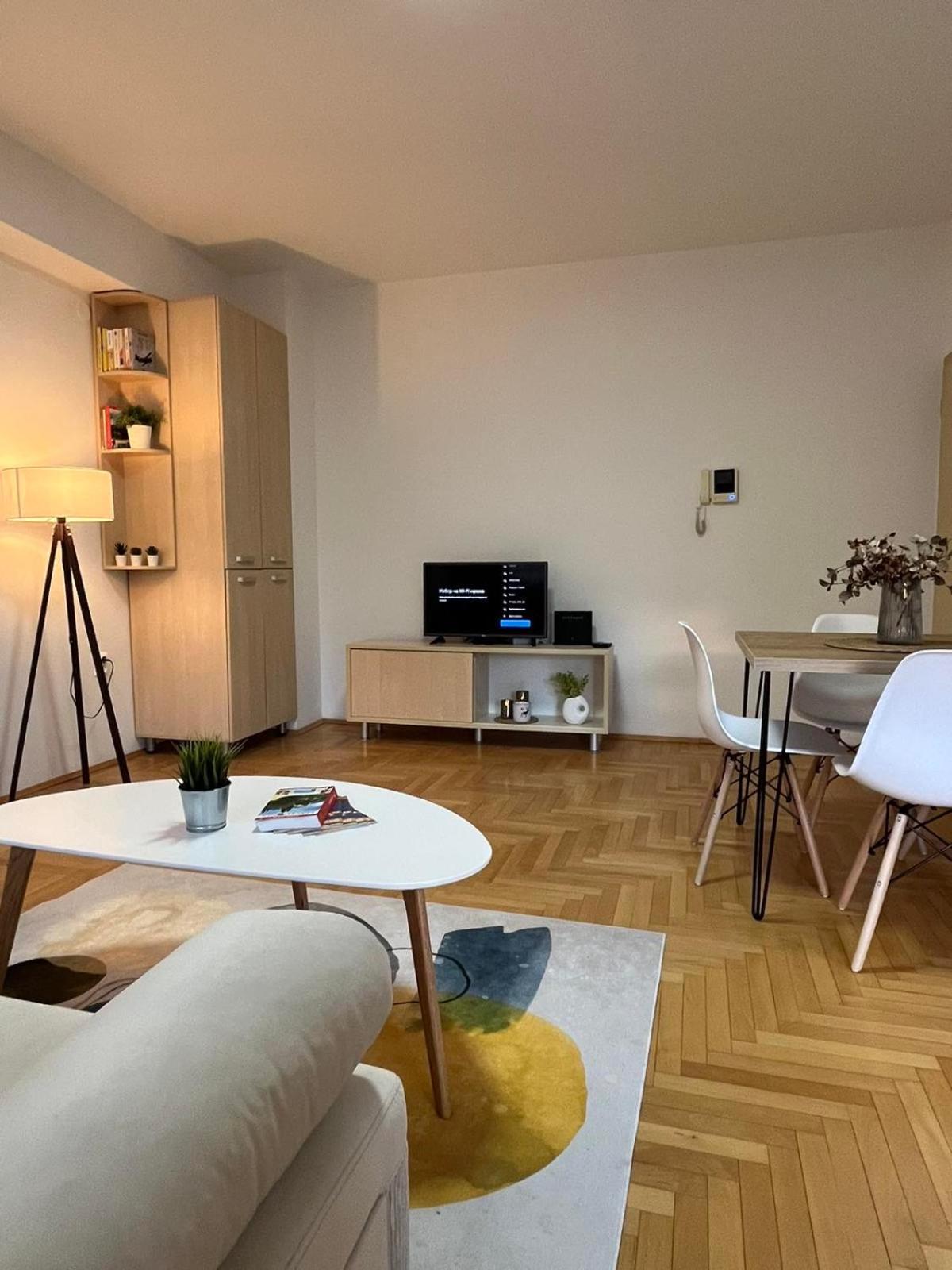 Best Value-Apartment In Skopje Exterior photo